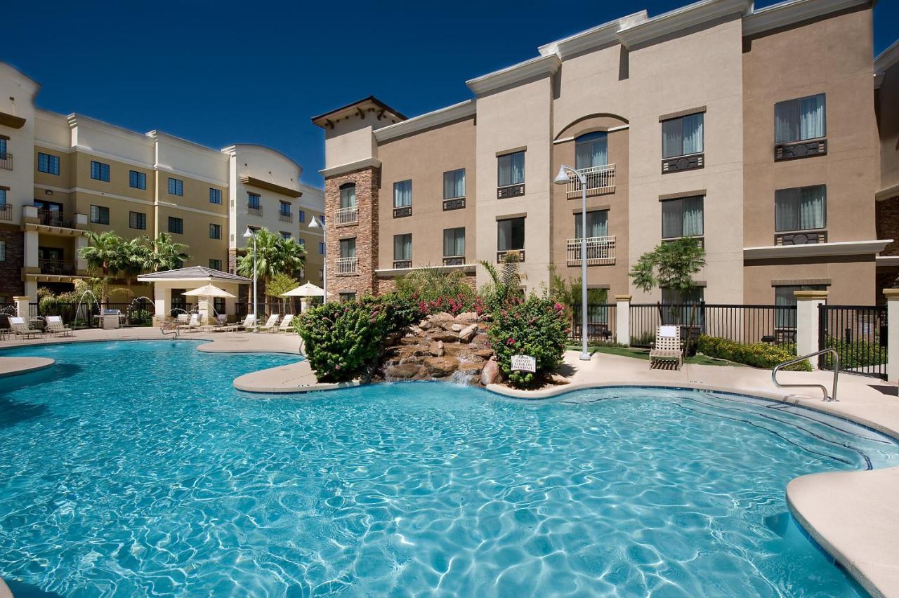 Holiday Inn Express & Suites Phoenix Glendale Dist By Ihg Eksteriør billede