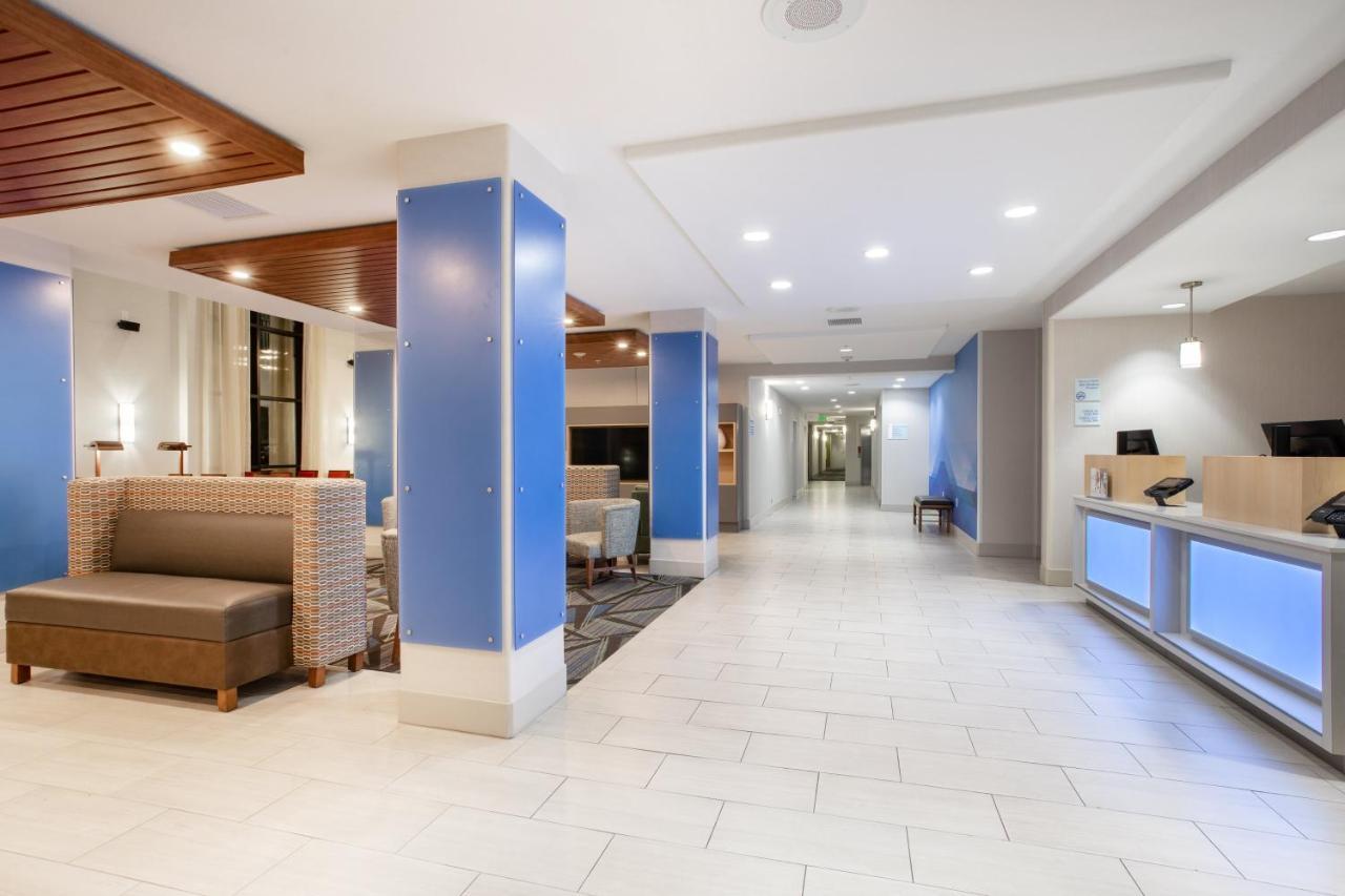 Holiday Inn Express & Suites Phoenix Glendale Dist By Ihg Eksteriør billede