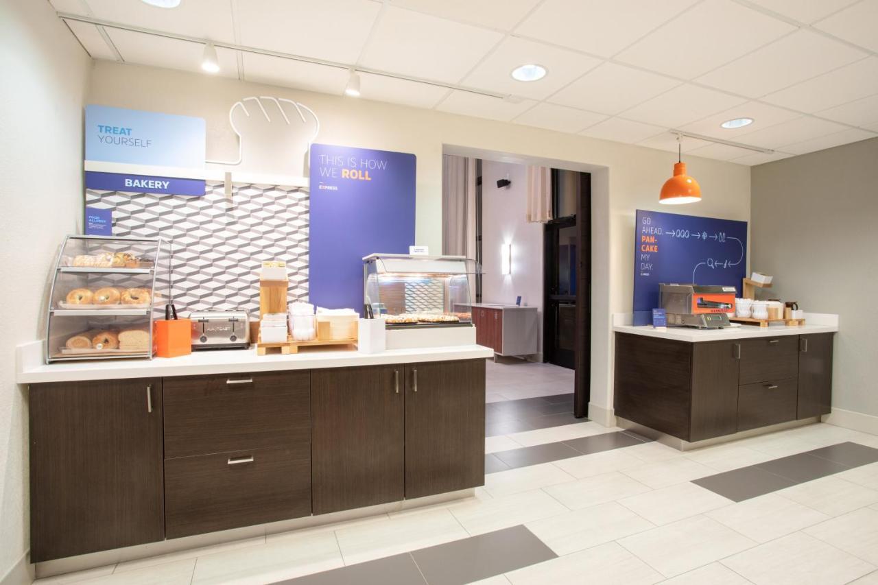 Holiday Inn Express & Suites Phoenix Glendale Dist By Ihg Eksteriør billede