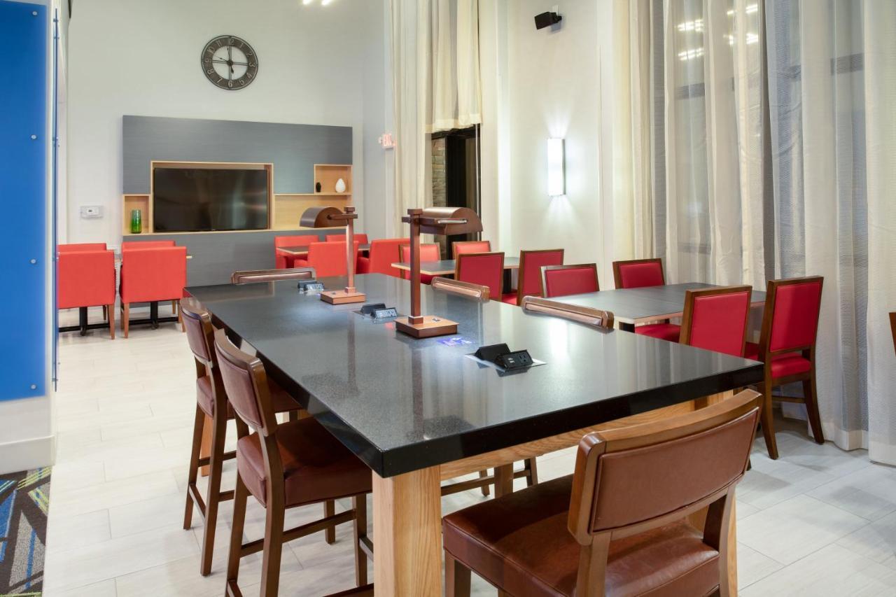 Holiday Inn Express & Suites Phoenix Glendale Dist By Ihg Eksteriør billede